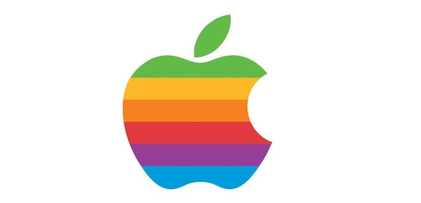 Apple-Logo-Arcoiris-1977