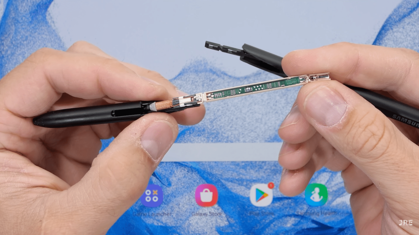 S-Pen-Galaxy-Tab-S8-Ultra-test-resistencia